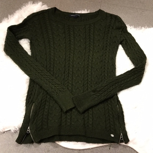 American Eagle Outfitters Sweaters - AEO Sweater